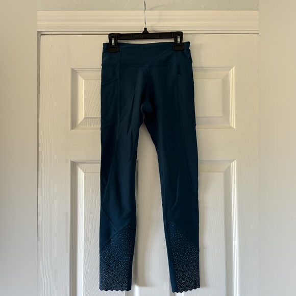 lululemon leggings never worn, size 2 - Picture 1 of 3